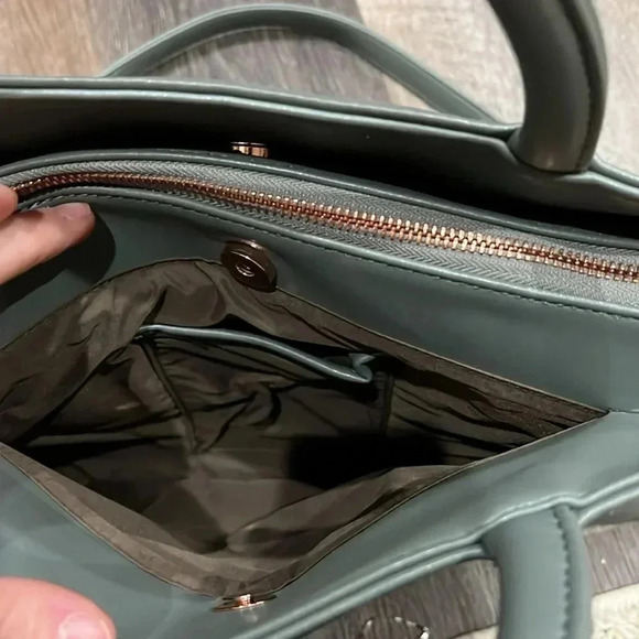 Matt & Nat satchel bag - Picture 5 of 8